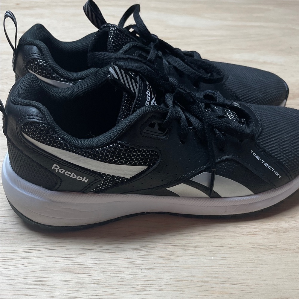 Reebok Men's Black and White Athletic Sneakers